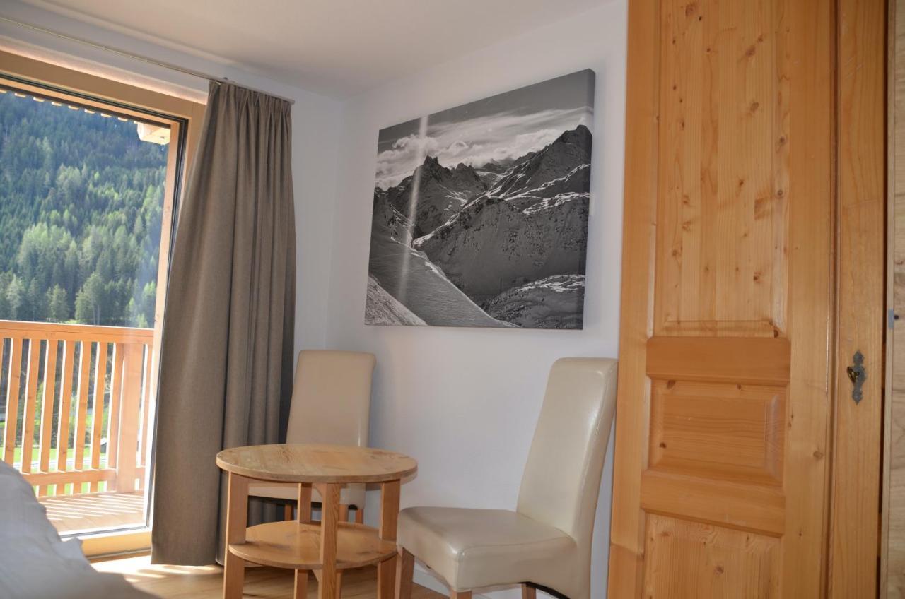 Haus Nick, Appartementhaus سانكت أنتون ام ارلبرغ المظهر الخارجي الصورة